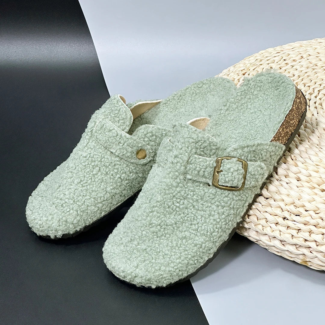 New Fall Winter Women furry clogs