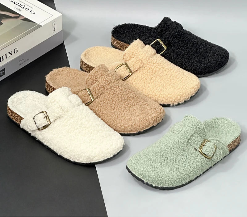 New Fall Winter Women furry clogs