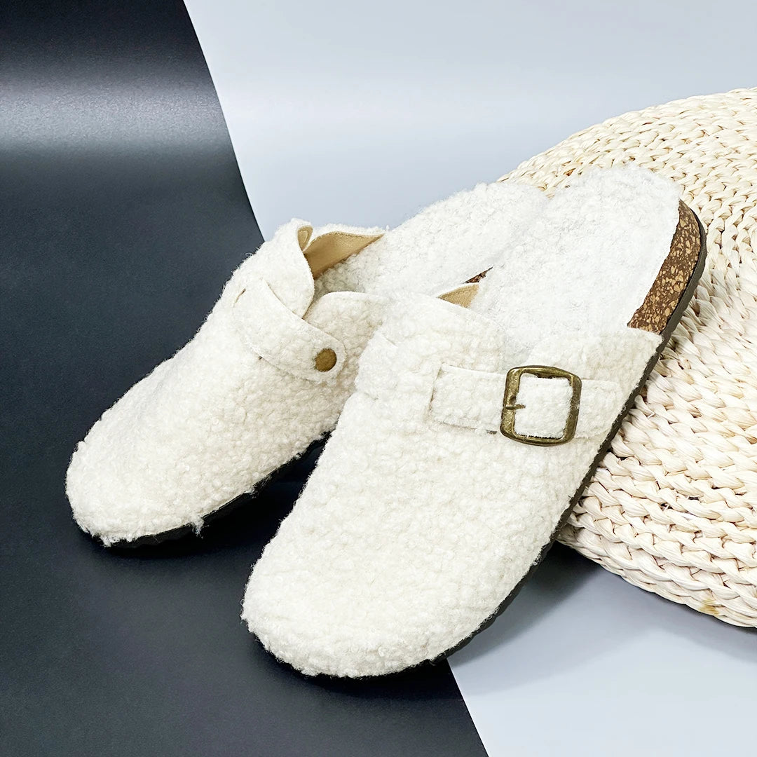 New Fall Winter Women furry clogs