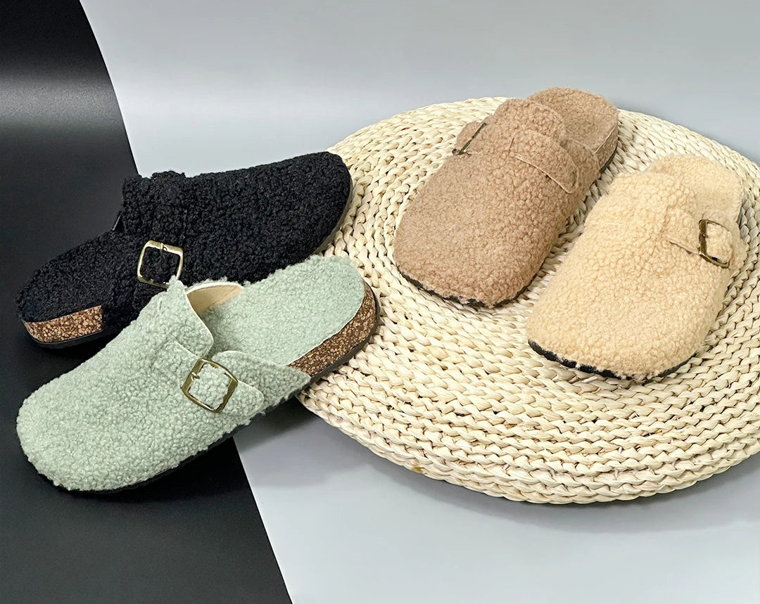 New Fall Winter Women furry clogs