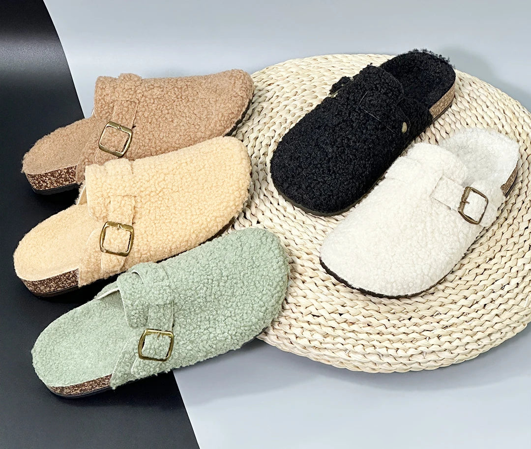 New Fall Winter Women furry clogs