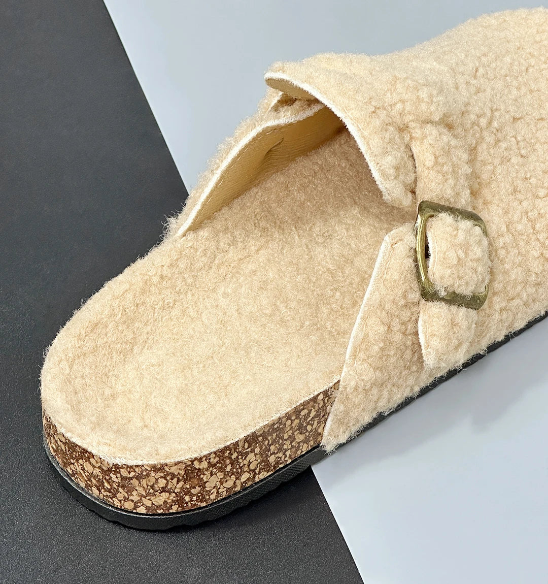 New Fall Winter Women furry clogs