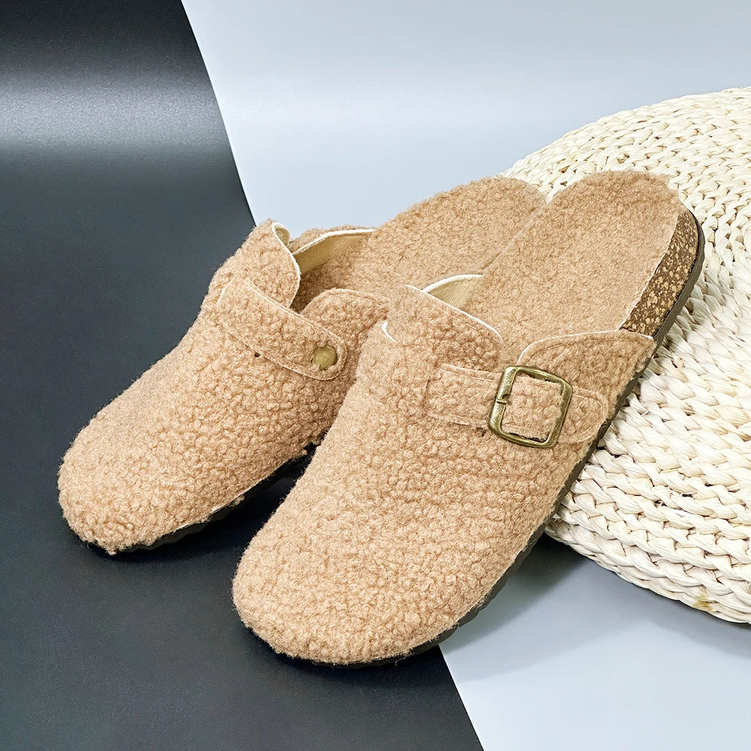New Fall Winter Women furry clogs