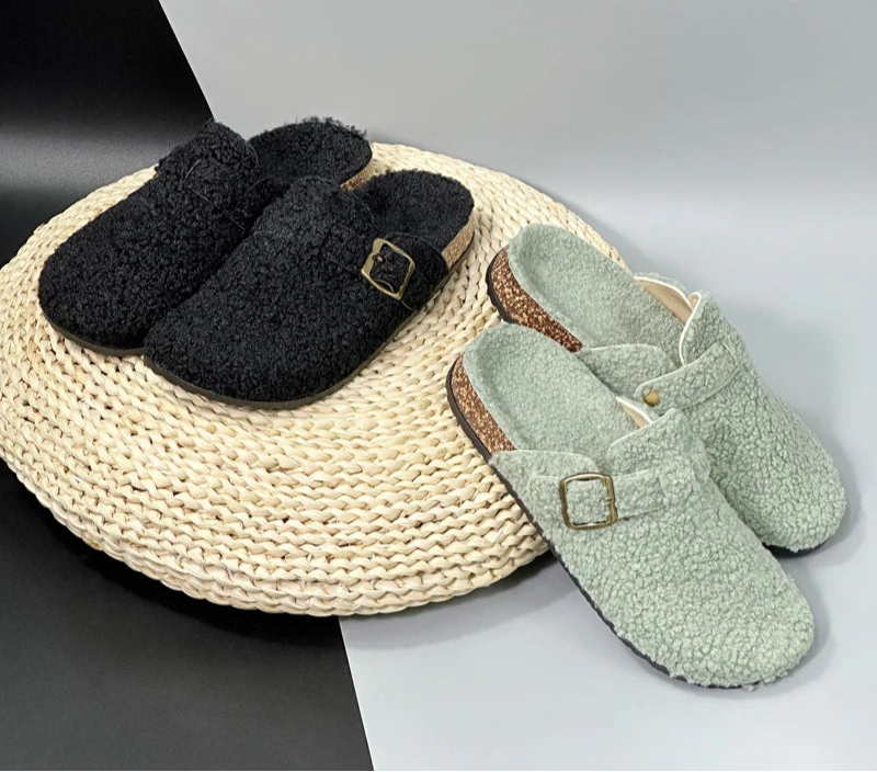 New Fall Winter Women furry clogs