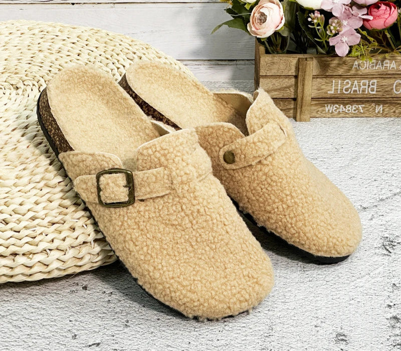 New Fall Winter Women furry clogs